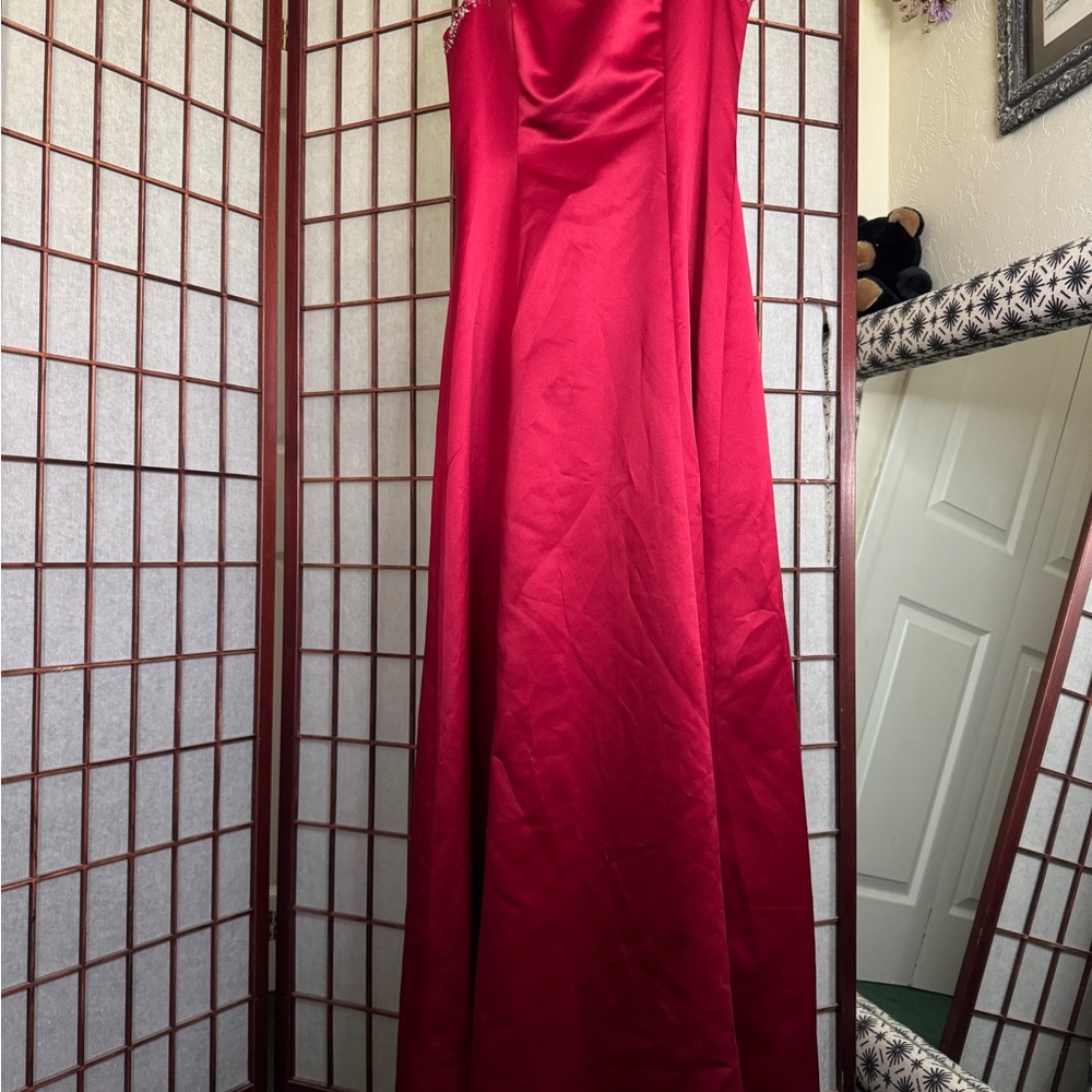 Elegant Red Evening Gown